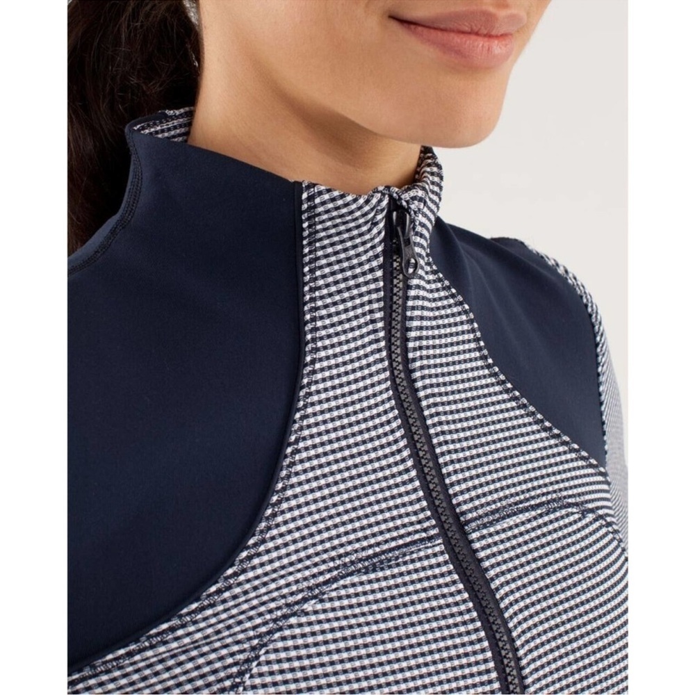 Lululemon Forme Jacket - Picture 4 of 13
